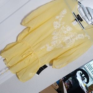 Lightweight drawstring top